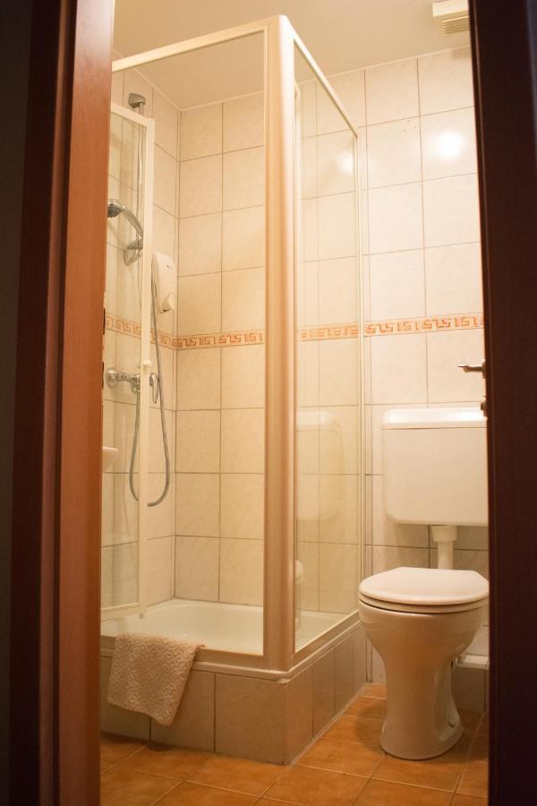 P4W Hotel Residence โซมบ็อตเฮย์ ภายนอก รูปภาพ
