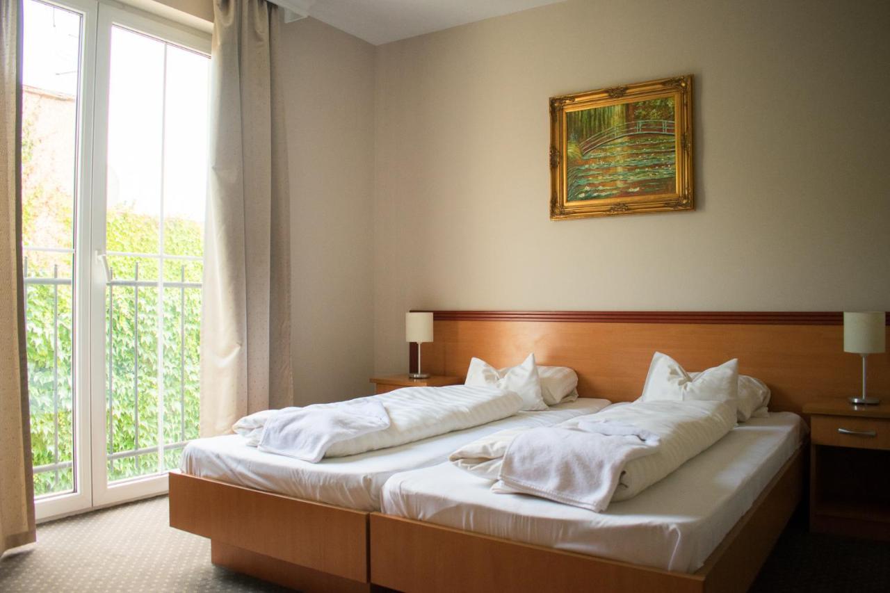 P4W Hotel Residence โซมบ็อตเฮย์ ภายนอก รูปภาพ